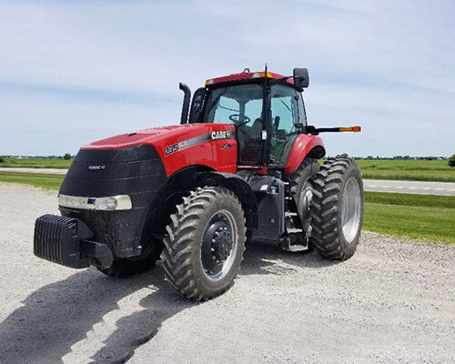 Tractor Agricola MAGNUM 235